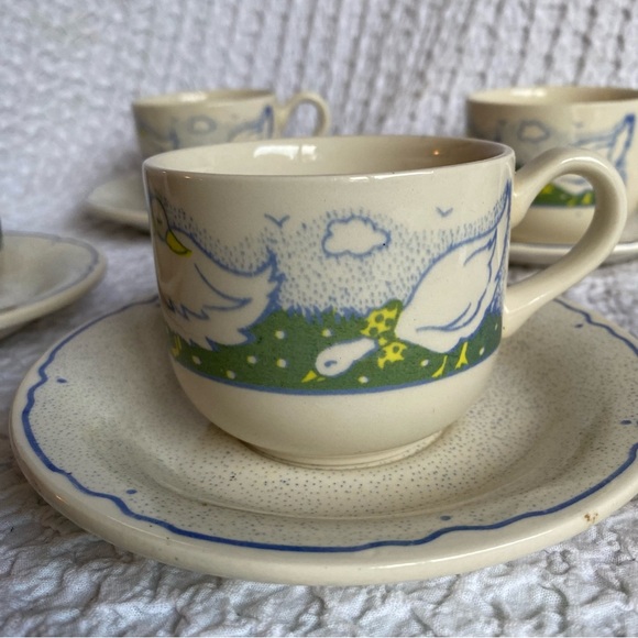 Vintage stoneware tea set tea cups & saucers white geese with bows speckled - Picture 5 of 16
